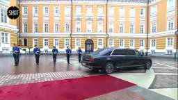 Putin went to the inauguration in a restyled Aurus. The car received a number of updates, such as a 