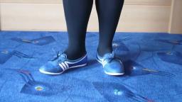 Jana shows her Adidas Concord Round Ballerinas shiny blue snake, blue and shiny white