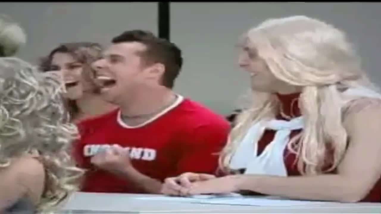 Apenas um MV simples
