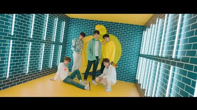 TXT (투모로우바이투게더) '어느날 머리에서 뿔이 자랐다 (CROWN)' Official MV TXT (투모로우바이투게더) '어느날 머리에서 뿔이 자랐다 (CROWN)' Official MV