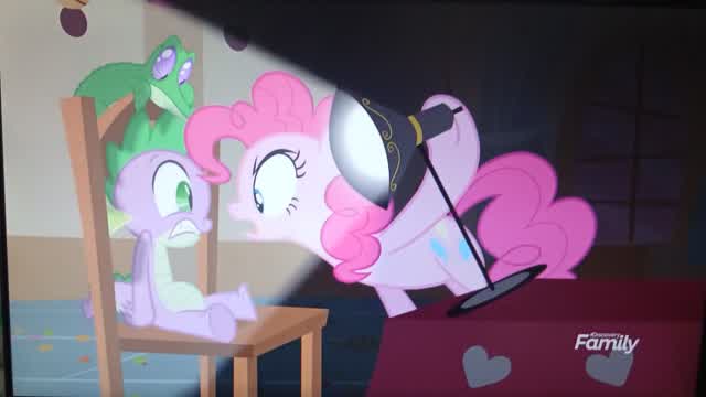 My Little Pony Friendship is Magic - Pinkie Pie Interrogates Spike