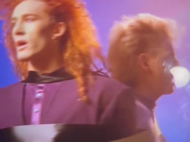 You spin me right round