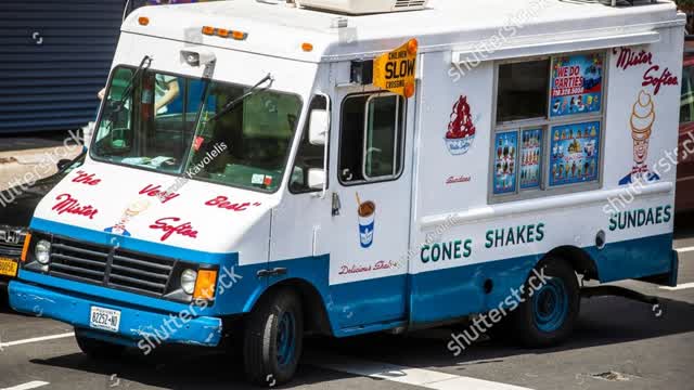 RAVEN-SYMONE THROWS A BOWLING BALL AT MOTHERFUCKING SAMUEL ATHERTON AND HE SCREAMS HIS PENIS ASS OFF