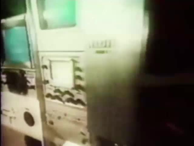[PARÓDIA] - Vídeo Zap: Vinhetas á Cores (1985)