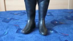 Jana shows her rubber riding boots black self designed