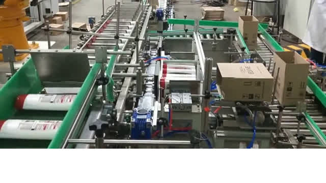 Robotic case packer for shampoo bottle of vertical packing  with live and original sound | LiLanpack