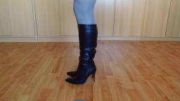 Jana shows her stiletto boots black 11