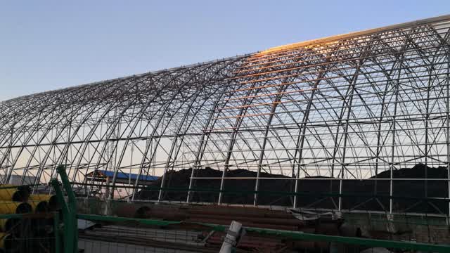 Application of long-span steel structure space frame