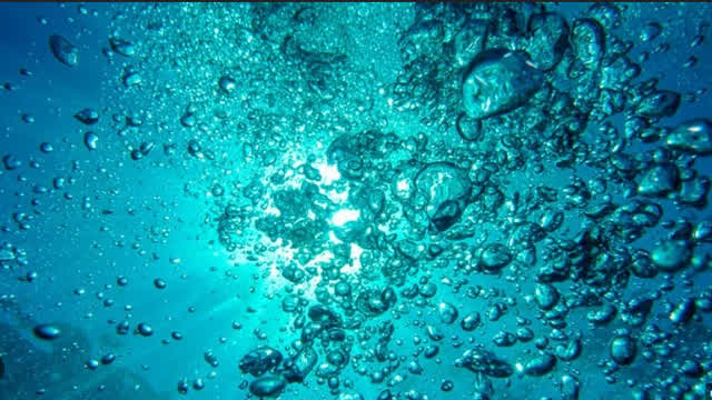 a good video to watch while eating or some other task. its a good background video trusttt mee