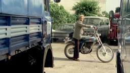 Car Chase in Hot Stuff (Paura in Città) - 1976