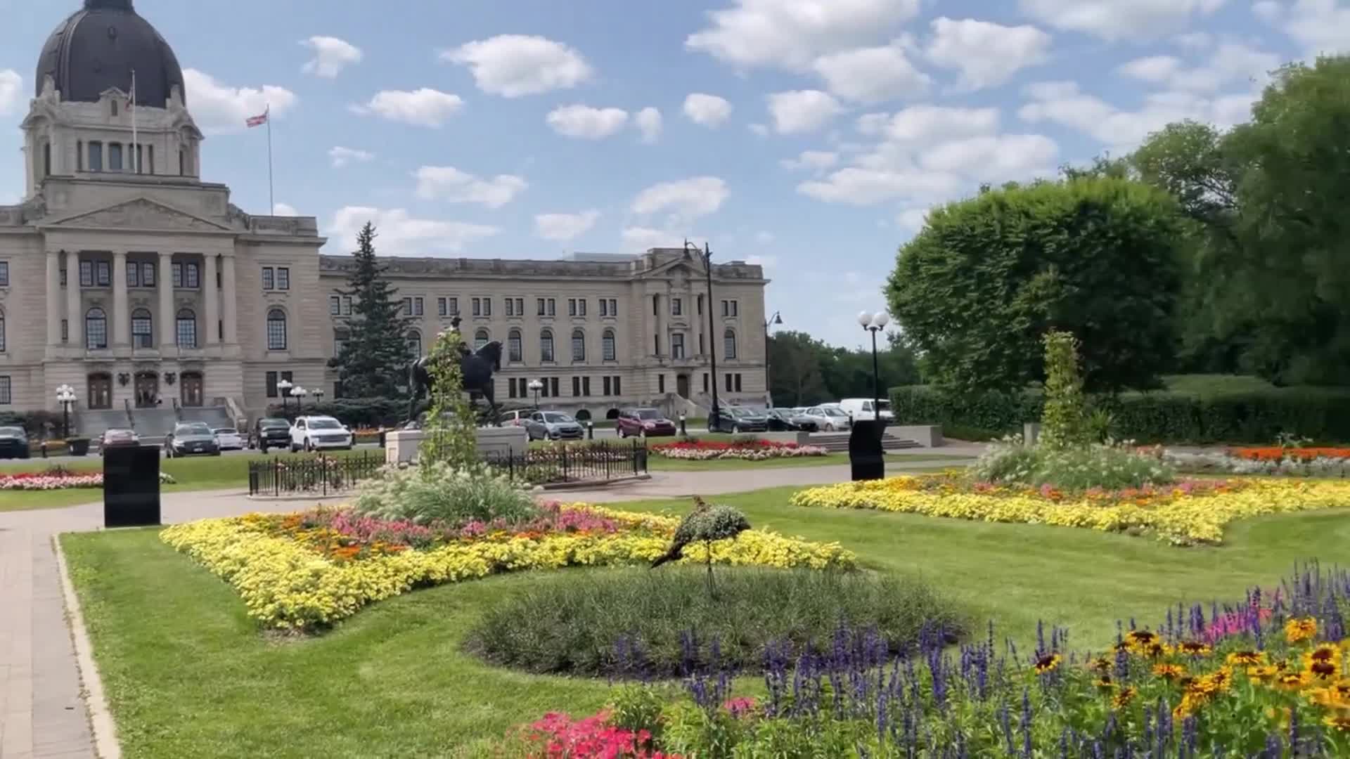 Walking Around Wascana Garden
