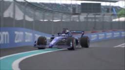 Robert Henderson (Alessandro Muto's son) crashes his Williams FW44