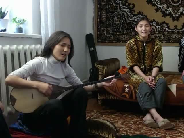 Arman-ay (Kazakh folk song) played by two girls