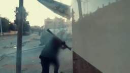 Powerful footage of street battles. Hamas boldly shoots Israeli equipment and tank crews