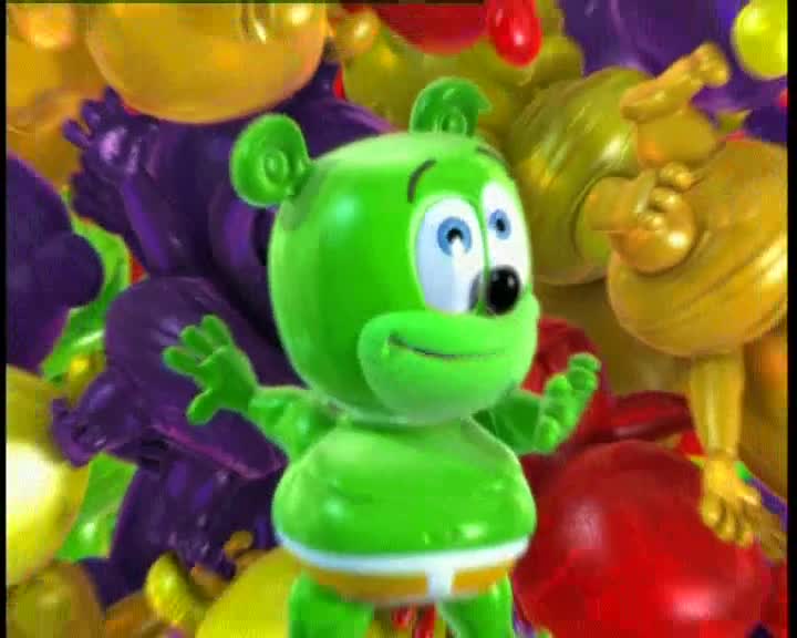 Itt Van A Gumimaci - Short Hungarian Version