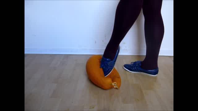 Jana crush a pumpkin with her shiny blue adidas concord round sleek series ballerinas trailer