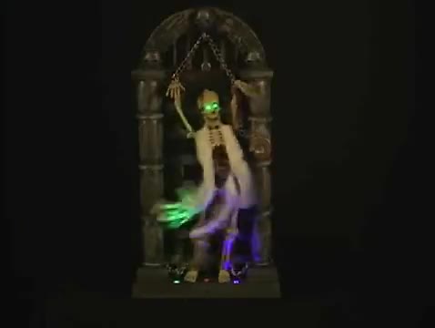 Gemmy Chained to the tomb Jack the Skeleton