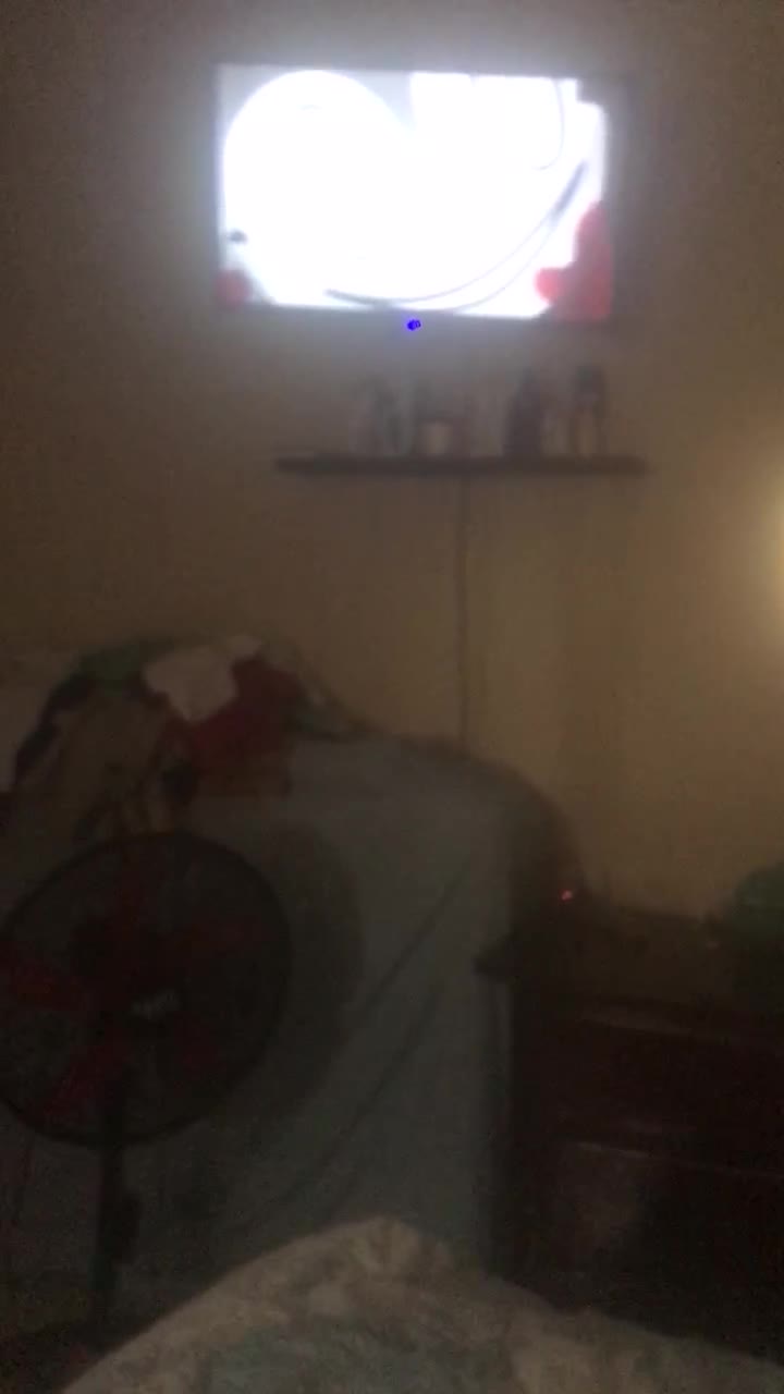 UN SPRUNKI EN MI TELE!? 😱📺