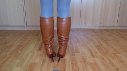 Jana shows her stiletto boots brown 11