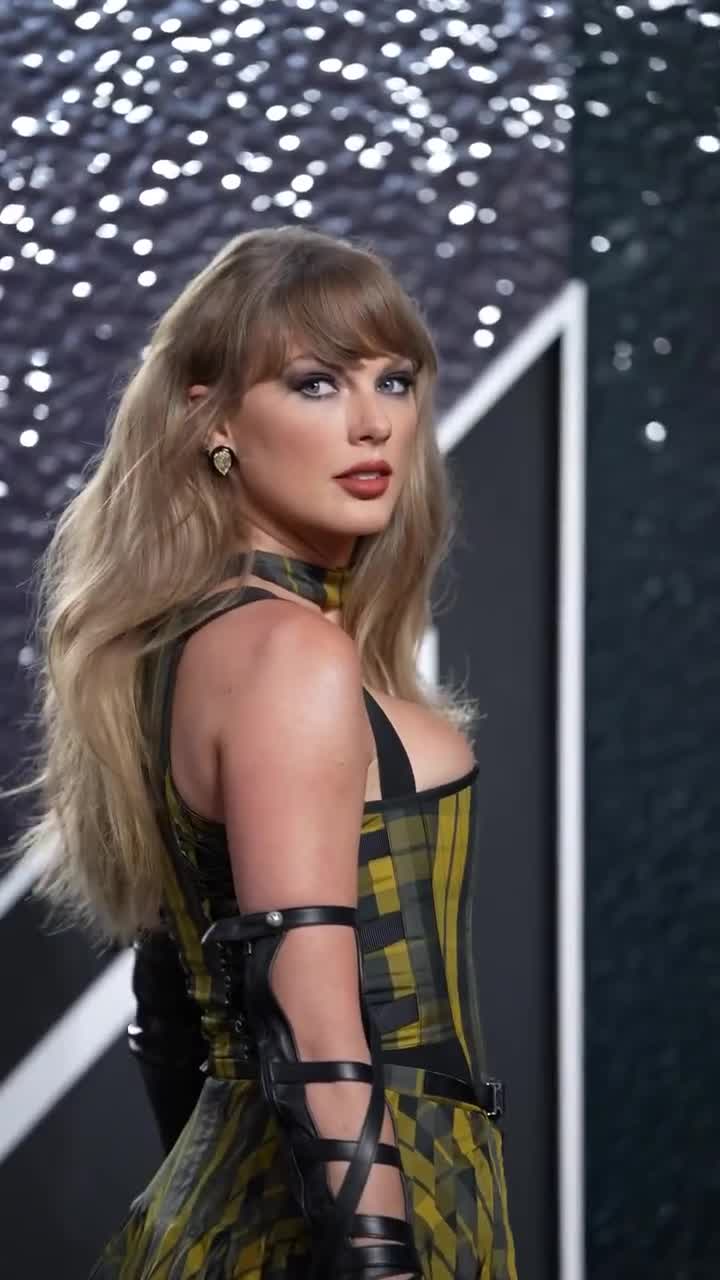 Taylor Swift. -