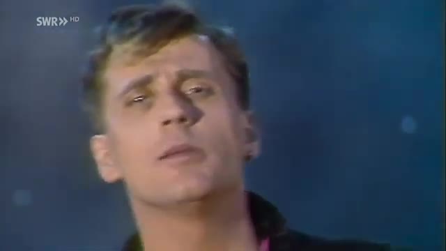 Moti Special - Cold Days Hot Nights (Official Video) Moti Special - Cold Days Hot Nights (Official Video)