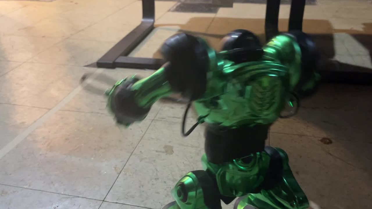 how to make your Robosapien free roam