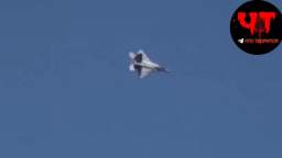 An American F-22 fighter jet passed over the Syrian city of Hasakah today at low altitude.