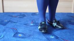 Jana shows her Adidas Concord Round Ballerinas shiny black and blue and pink