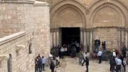 In Jerusalem, thousands of pilgrims are trying to get to the Church of the Holy Sepulcher in anticip