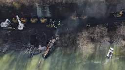 Oil train derails in West Virginia