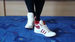 Jana shows her Adidas Top Ten Hi white and red