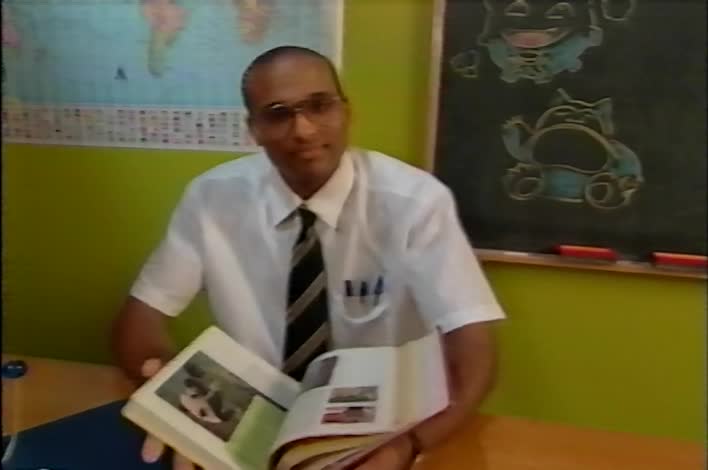 MOVIE NIGHTS! [ 5 ]  A Sneak Peek at Pokémon: Gotta catch 'em all! Promotional VHS