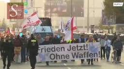 Germans protest against arms supplies to Ukraine