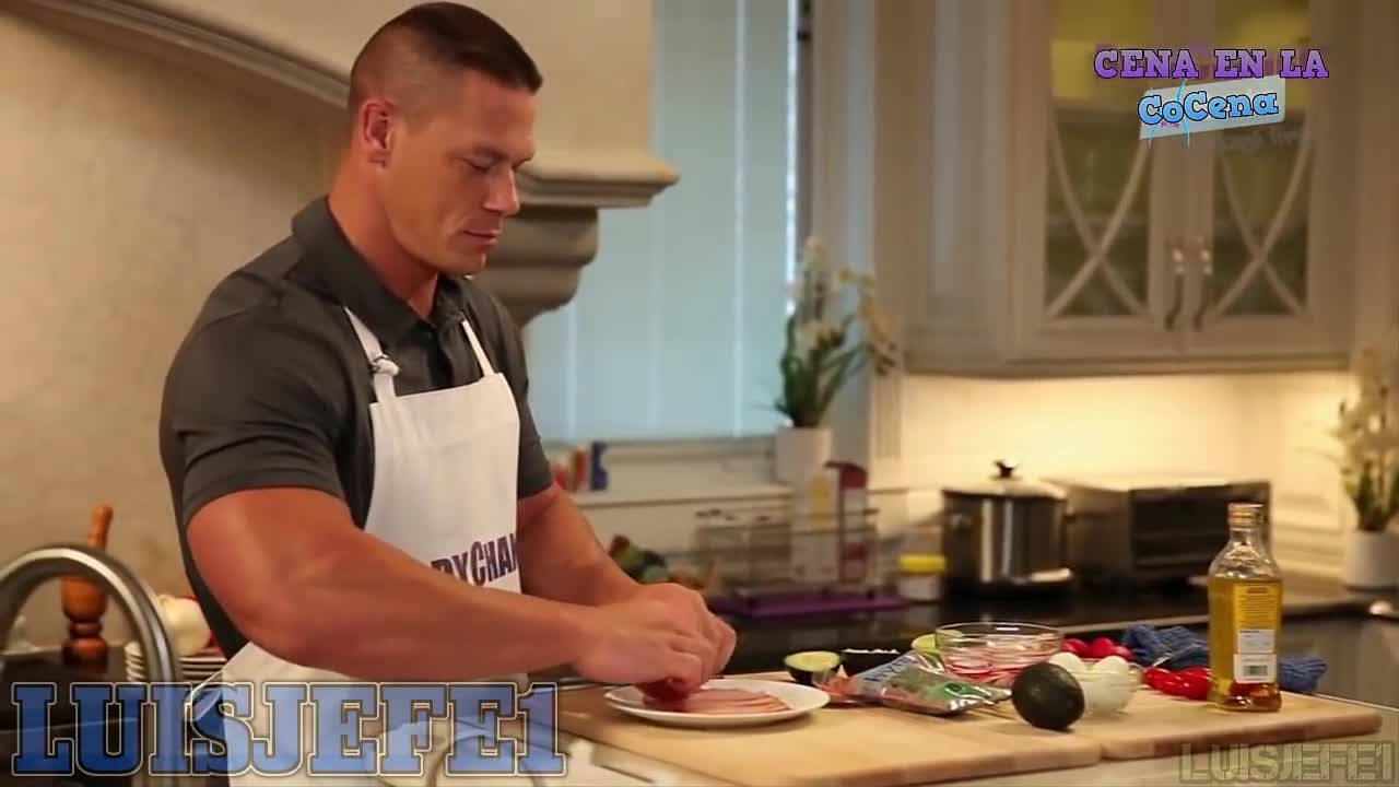 Preparando Jamón con John Cena en la CoCena