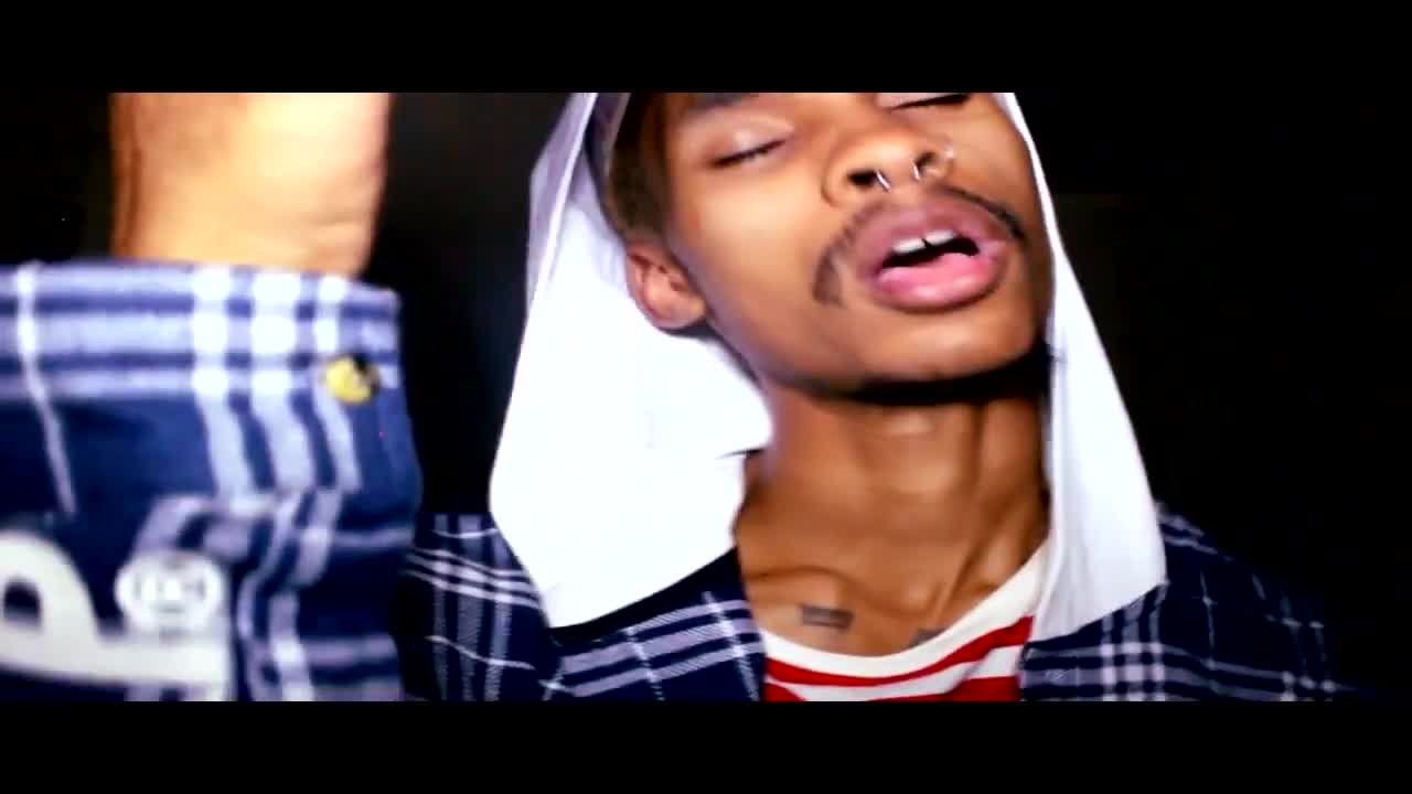 BLACK KRAY AKA SICKBOYRARI - CODEINE TEARS IN HER FANTA [SHOT BY AUNTYOKAAAY] (2015)