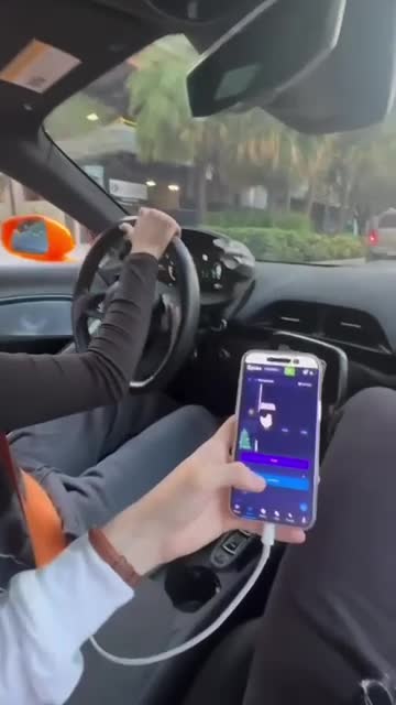 Jawbreaker Girl Strikes Again