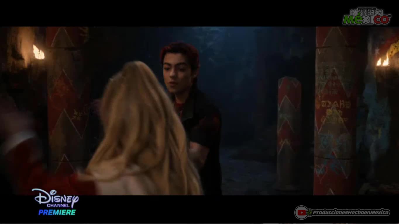 Grabe una parte de "Zombies 4" pero puse una canción random ¡VERSIÓN FINAL!