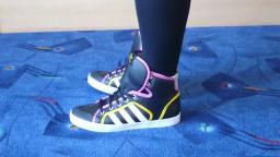 Jana shows her Adidas Honey Hoop black white yellow pink