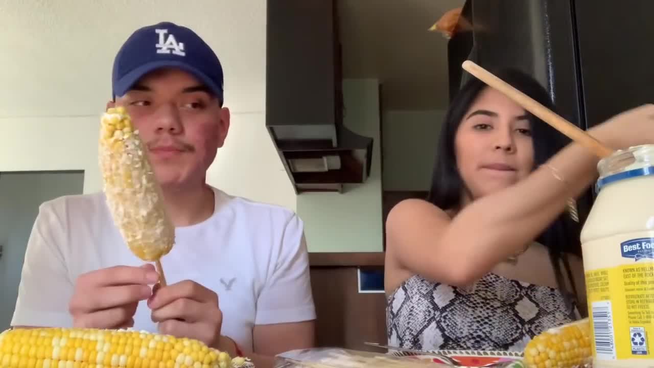 NEVER HAVE I EVER + MAKING HOT CHEETO ELOTES!