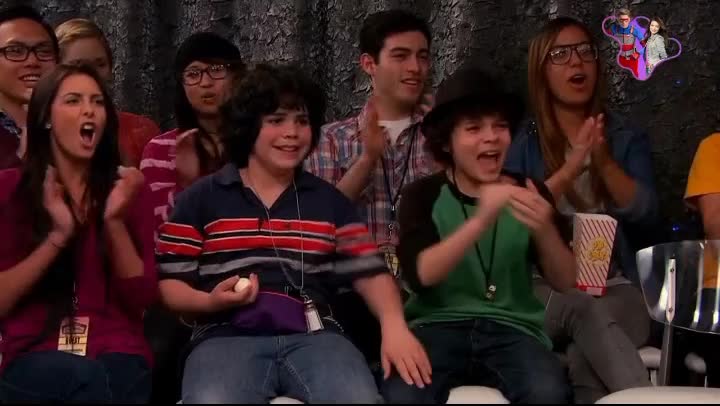 Concurso extremo de digitação - Final (Sam Puckett vs Butler Torso)