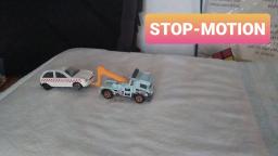 Grúa y taxi en stop-motion