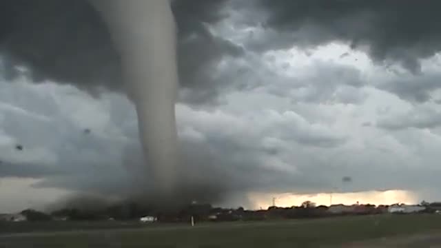 The infamous Canadian F5 tornado (Elie, Manitoba; 2007)