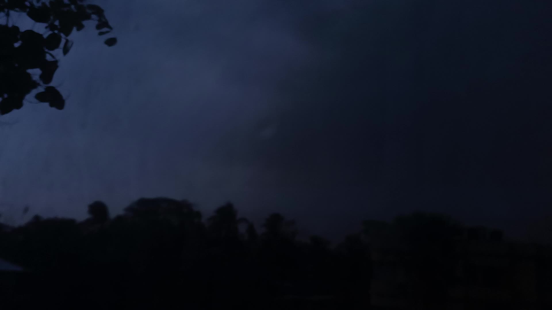 storm.mov storm.mov