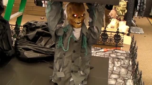 Halloween Shops 2009 Part 1 The Decorations Halloween Shops 2009 Part 1 The Decorations