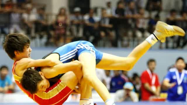 Children in the school of wrestling.