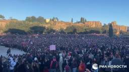 A rally of thousands against violence against women took place in the center of Rome. The public was