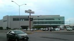 Avenida Reforma frente a la Gran Plaza Mazatlán