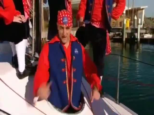 The Wiggles - We're Taking a Trip Across the Sea (Non-Concert Full Episode) The Wiggles - We're Taking a Trip Across the Sea (Non-Concert Full Episode)