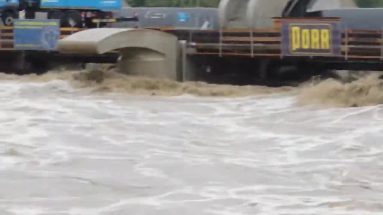 Hochwasser Salzburg Nord (flooding) by Peter Siegfried Krug