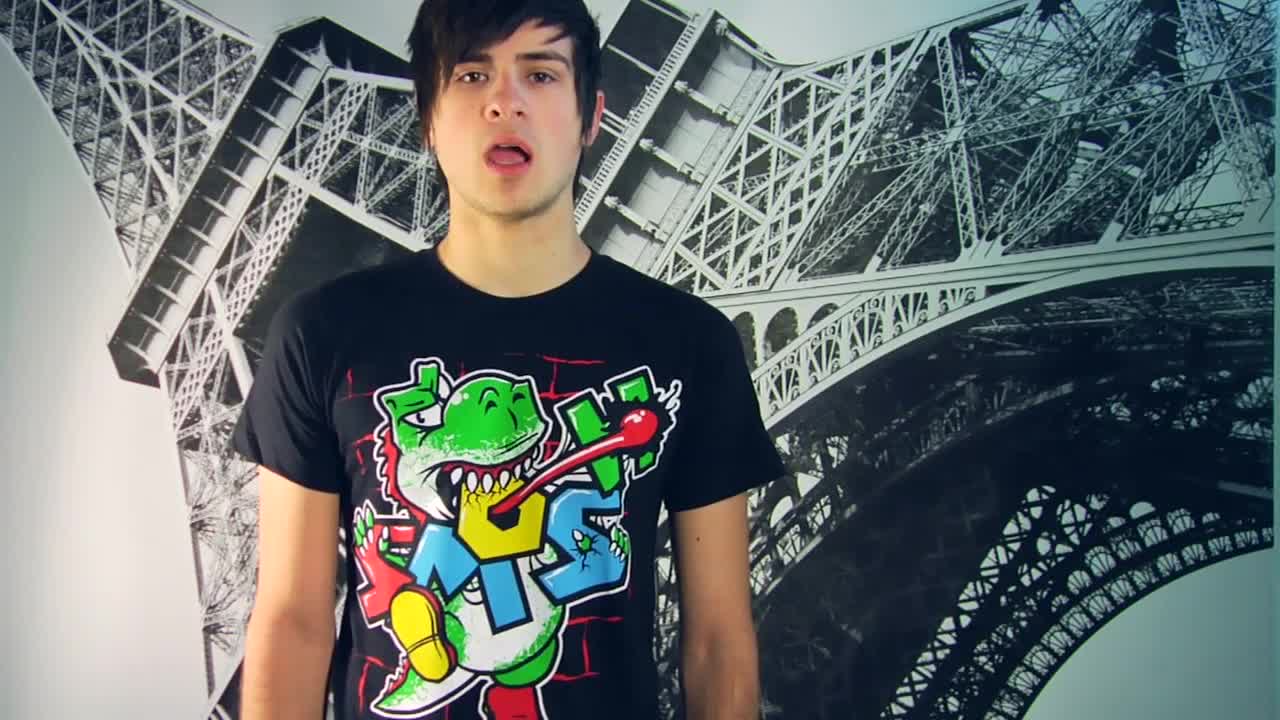 NEW Smosh Shirt @ Hot Topic!